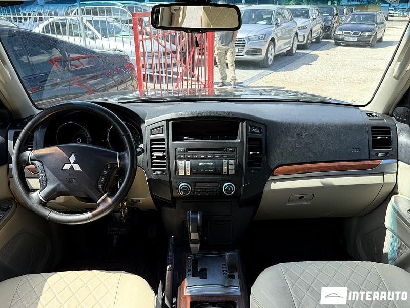 Mitsubishi Pajero 2007 — Миниатюра 8