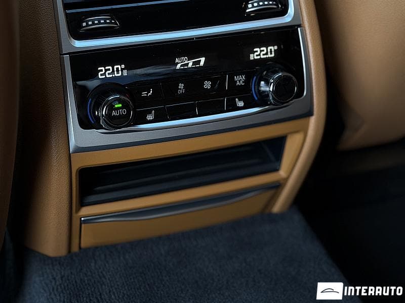 BMW 740e 2016 — Миниатюра 19