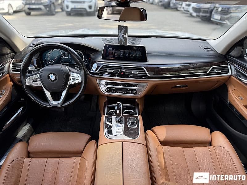 BMW 740e 2016 — Миниатюра 16
