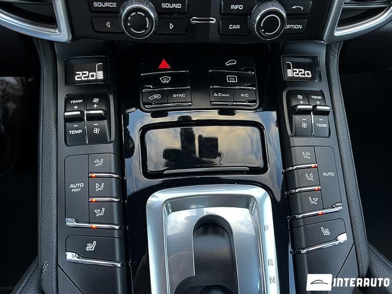 Porsche Cayenne S 2015 — Миниатюра 10
