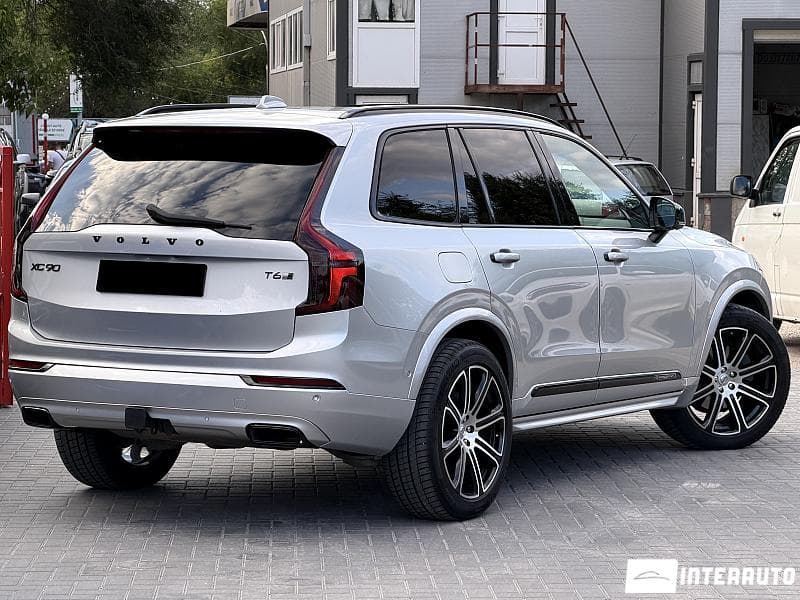 Volvo XC 90 2018 — Миниатюра 2