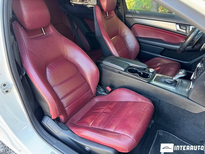 2015 Mercedes C 250 — Miniatură 15