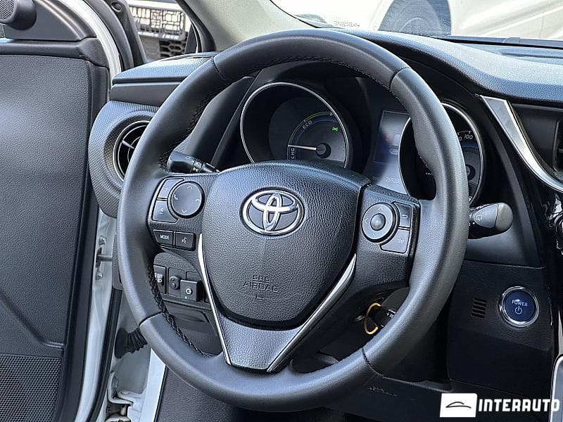 Toyota Auris 2016 — Миниатюра 7