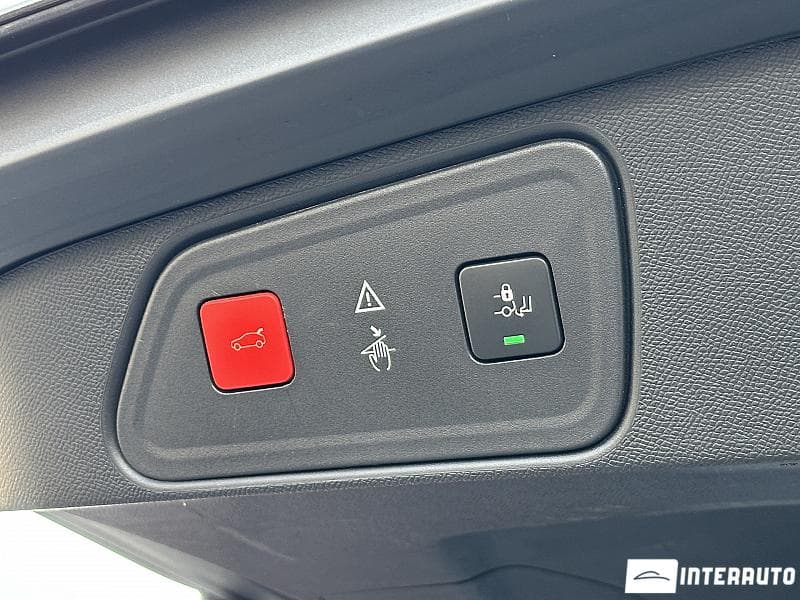 Peugeot 3008 2018 — Миниатюра 20