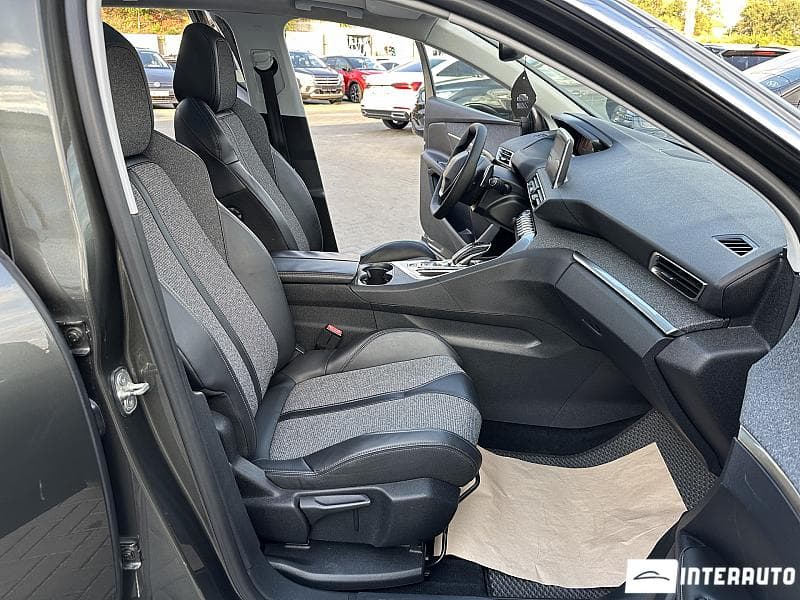 Peugeot 3008 2018 — Миниатюра 12