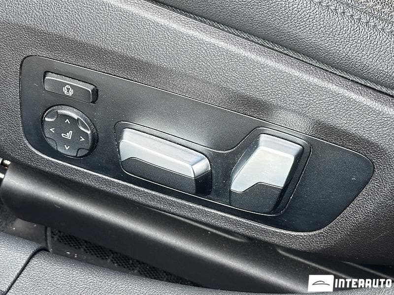 BMW 330 2019 — Миниатюра 21