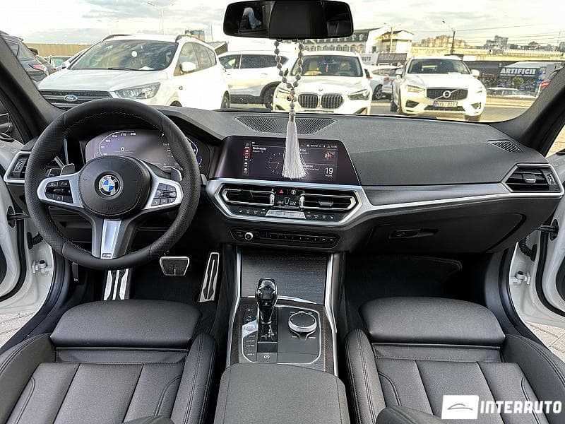 BMW 330 2019 — Миниатюра 6