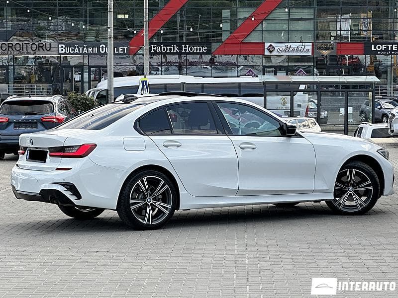 BMW 330 2019 — Миниатюра 3