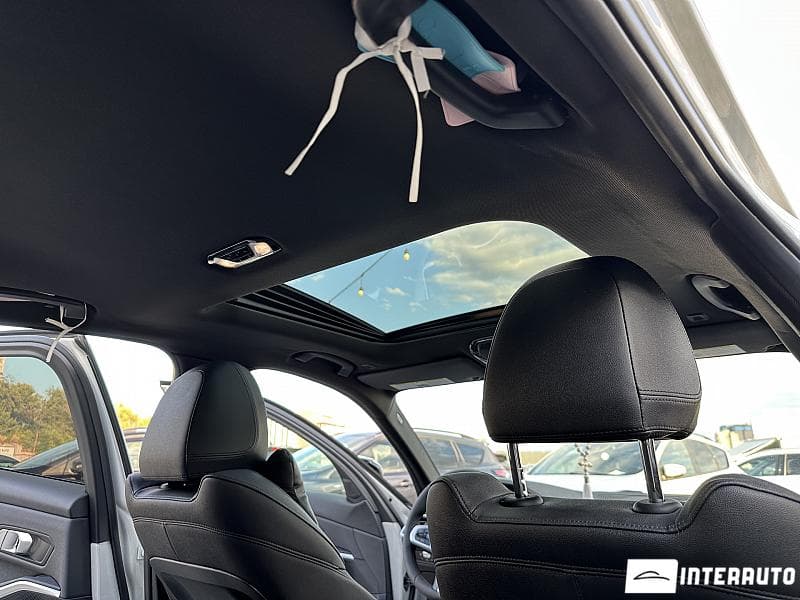 BMW 330 2019 — Миниатюра 15