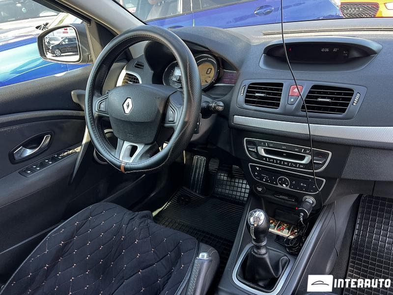 Renault Megane 2010 — Миниатюра 7