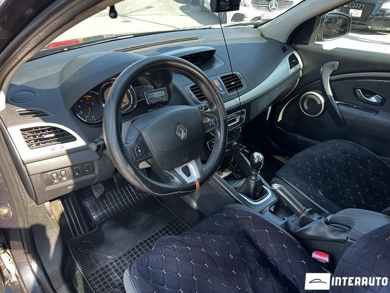 Renault Megane 2010 — Миниатюра 5