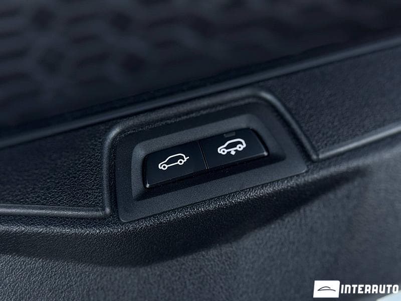 BMW X7 4.0d 2023 — Миниатюра 24