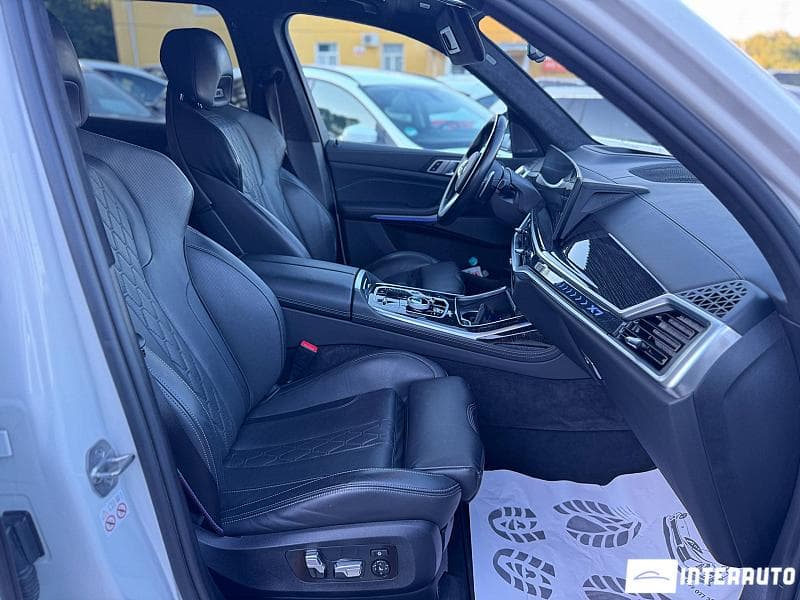 BMW X7 4.0d 2023 — Миниатюра 19