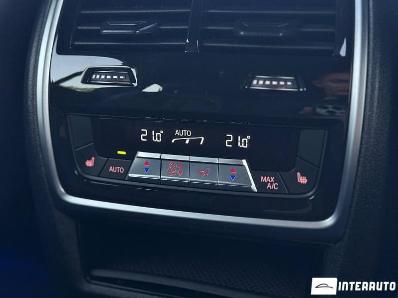 BMW X7 4.0d 2023 — Миниатюра 16