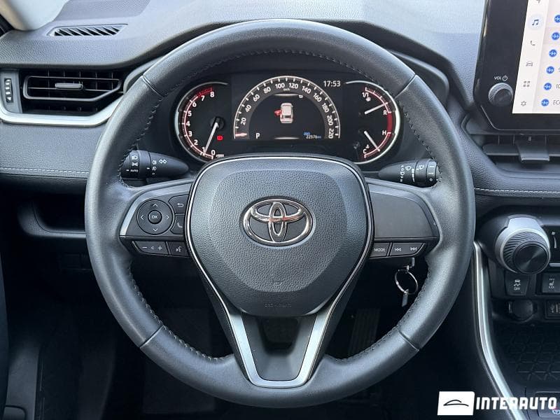 Toyota Rav-4 2023 — Миниатюра 10