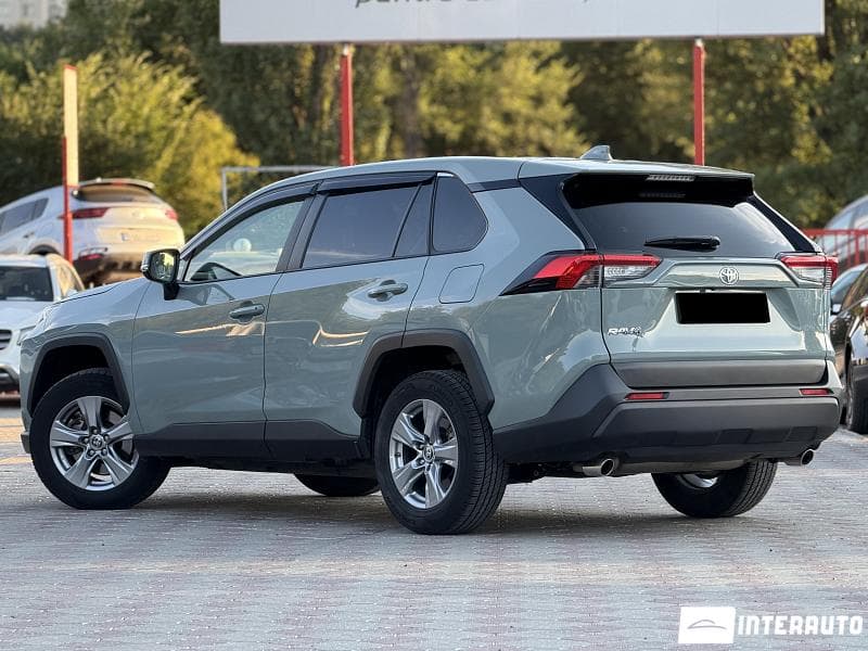 Toyota Rav-4 2023 — Миниатюра 3