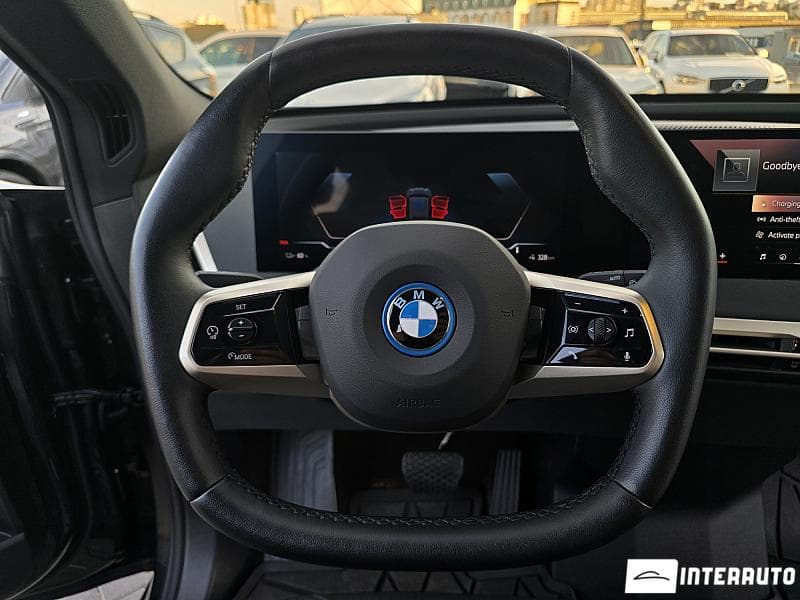 BMW iX xDrive50 2024 — Миниатюра 8
