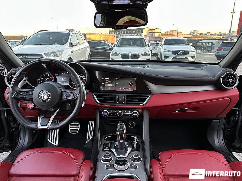 Alfa Romeo Giulia 2021 — Миниатюра 6