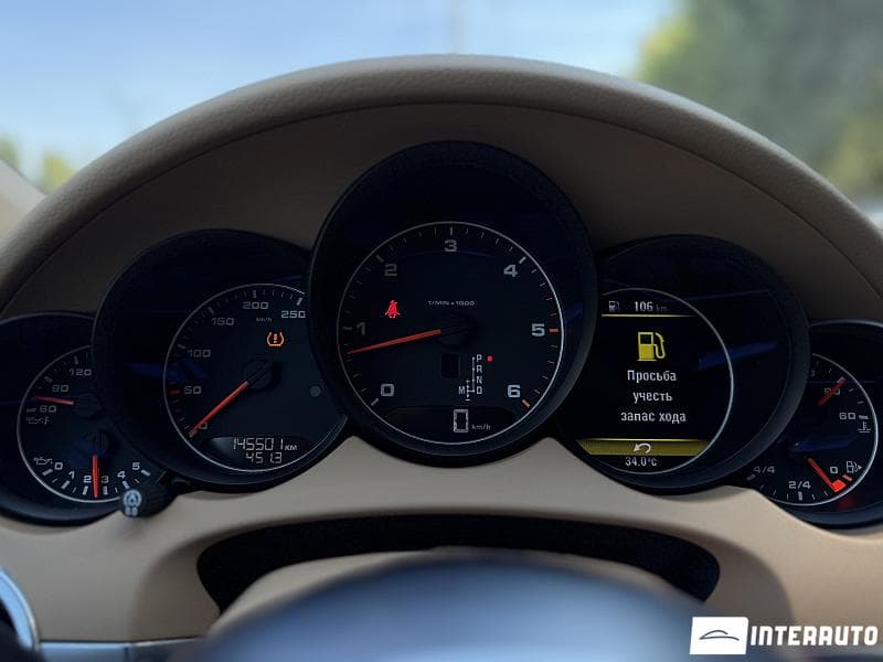 Porsche Cayenne 2016 — Миниатюра 9