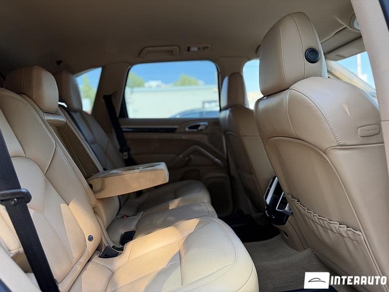 Porsche Cayenne 2016 — Миниатюра 18