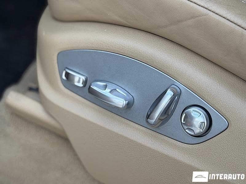 Porsche Cayenne 2016 — Миниатюра 7