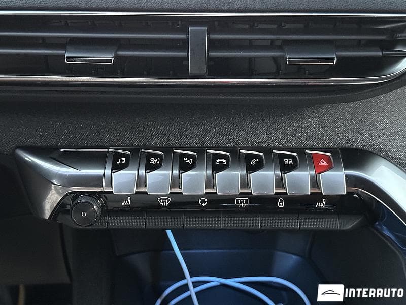 Peugeot 5008 2019 — Миниатюра 10