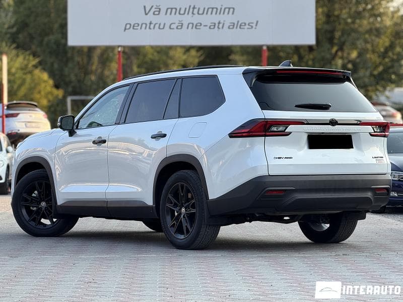 Toyota Grand Highlander 2025 — Миниатюра 3