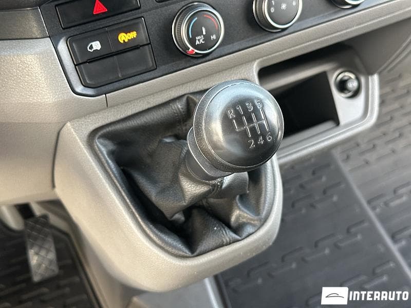 Volkswagen Crafter 2020 — Миниатюра 11