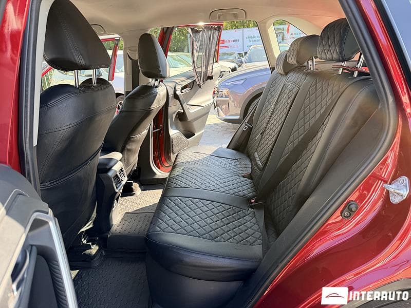 Toyota Rav-4 2018 — Миниатюра 16