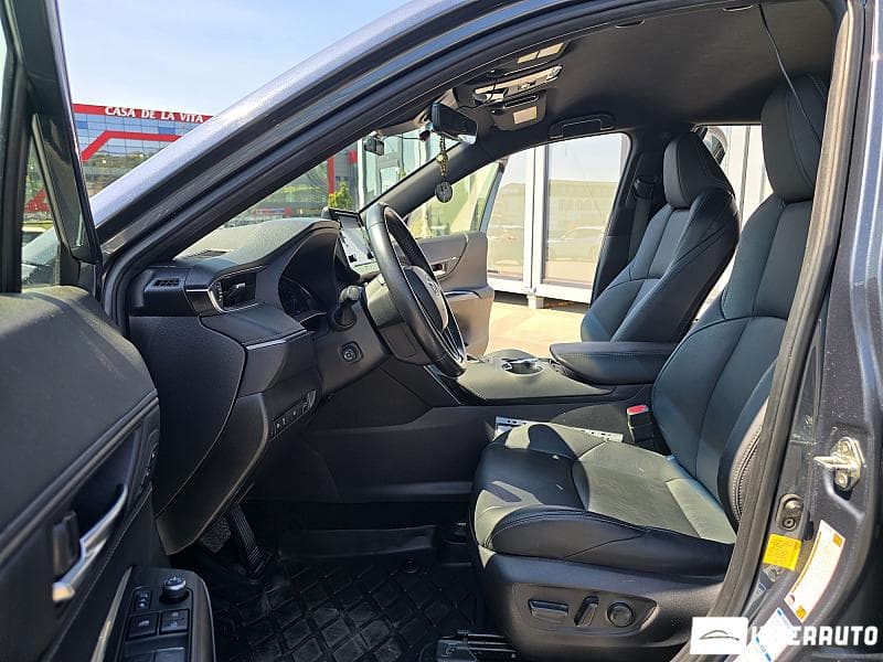 Toyota Venza 2022 — Миниатюра 5