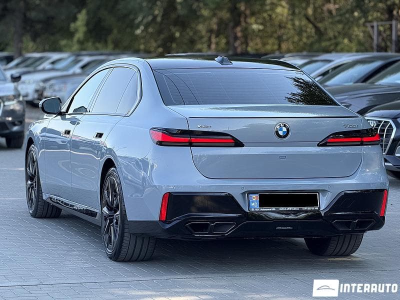 BMW 760 2022 — Миниатюра 2