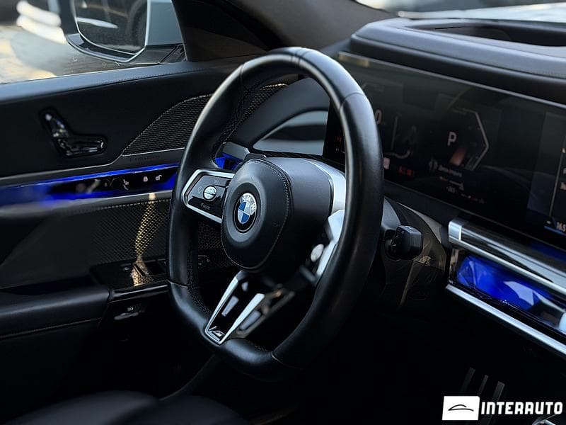 BMW 760 2022 — Миниатюра 19