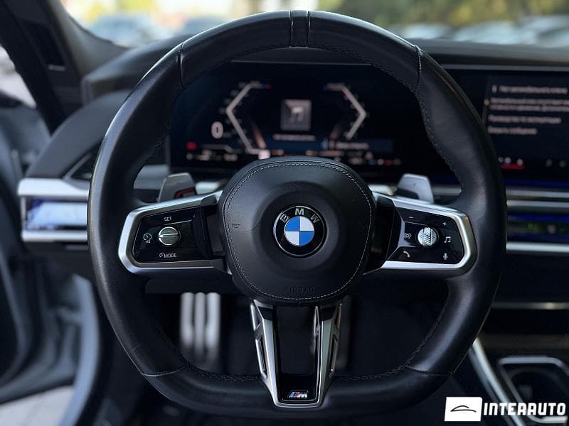 BMW 760 2022 — Миниатюра 12