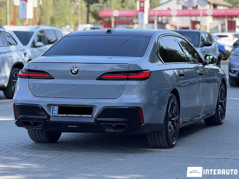 BMW 760 2022 — Миниатюра 4