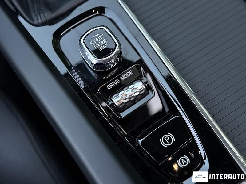 Volvo XC 60 2019 — Миниатюра 17