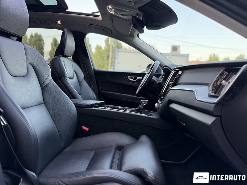 Volvo XC 60 2019 — Миниатюра 18