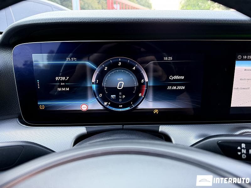 Mercedes E 220 2018 — Миниатюра 10