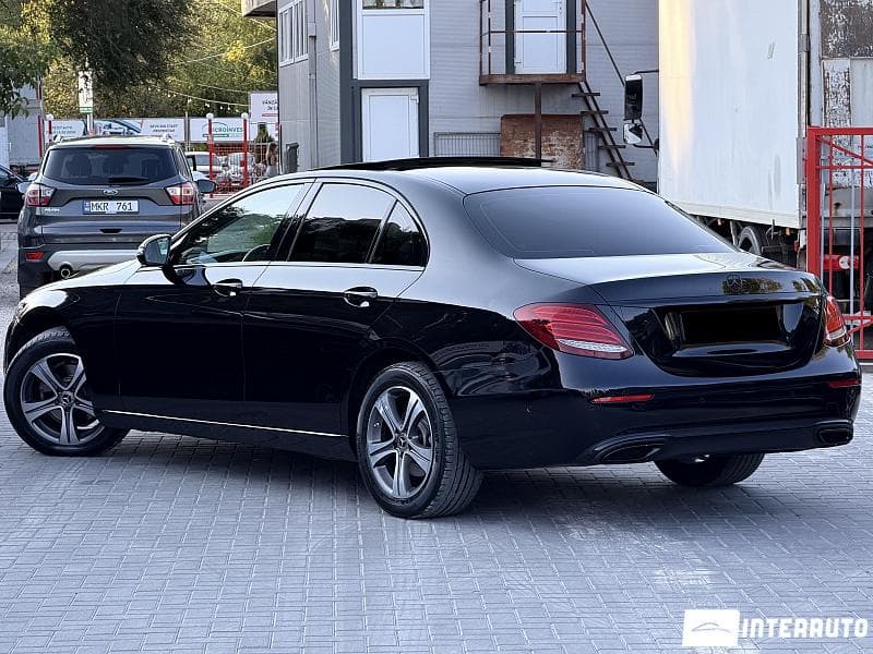 Mercedes E 220 2018 — Миниатюра 2