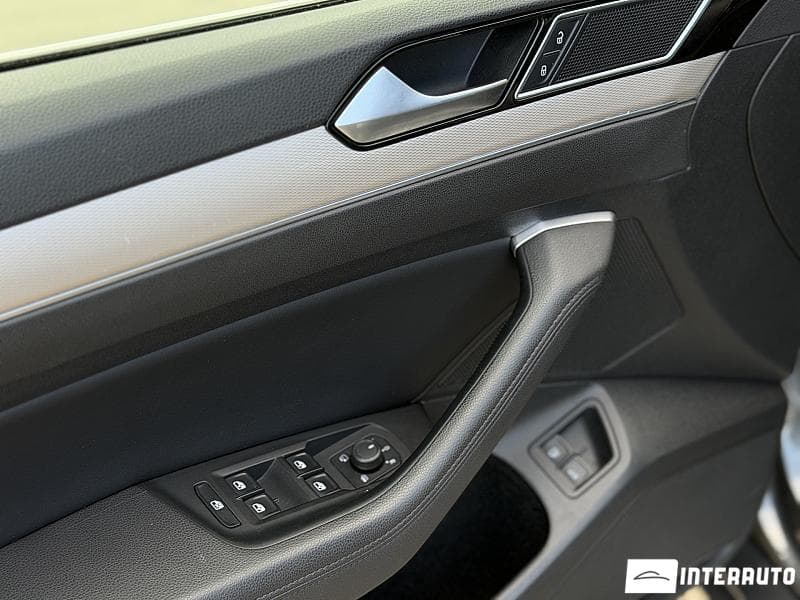 Volkswagen Passat GTE 2017 — Миниатюра 5