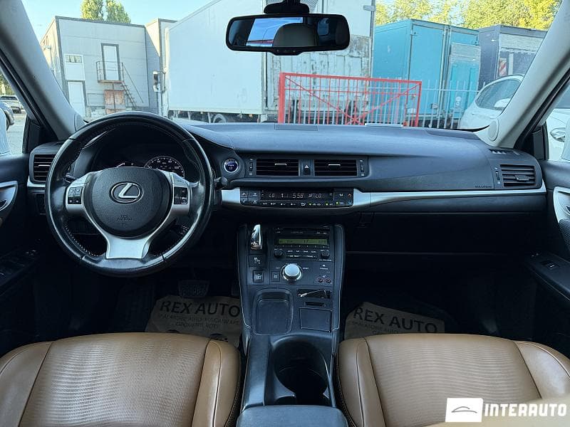 Lexus CT 200h 2011 — Миниатюра 9