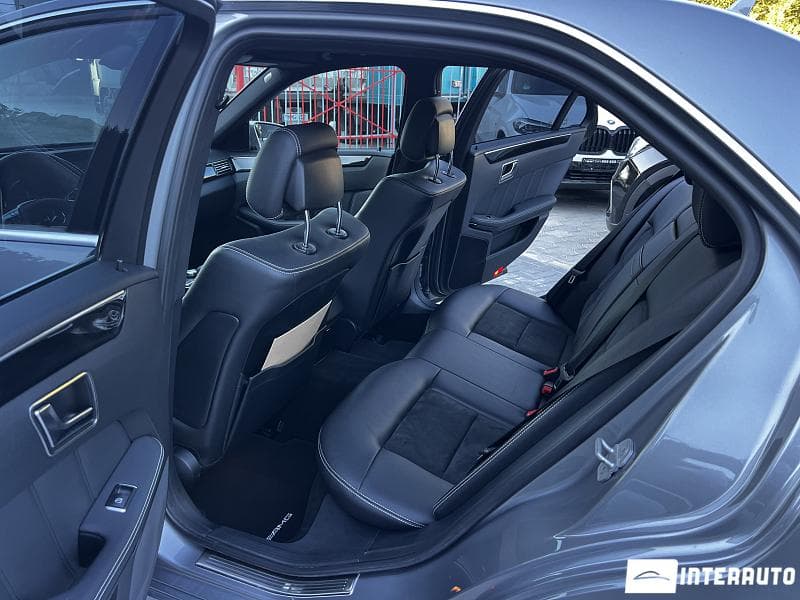 Mercedes E 220 2012 — Миниатюра 8