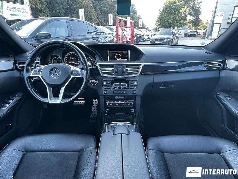 Mercedes E 220 2012 — Миниатюра 10