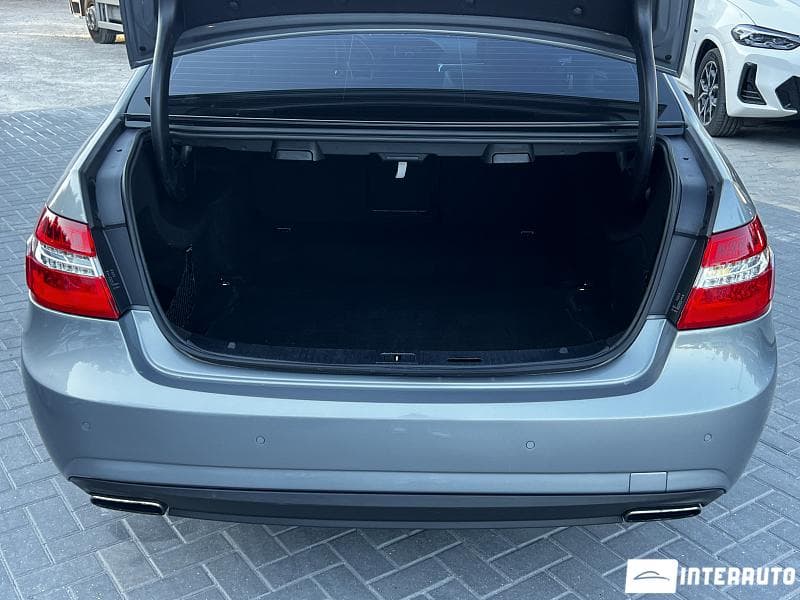 Mercedes E 220 2012 — Миниатюра 17