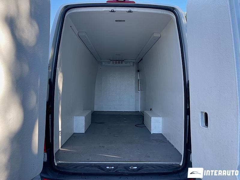 Mercedes Sprinter 2021 — Миниатюра 17