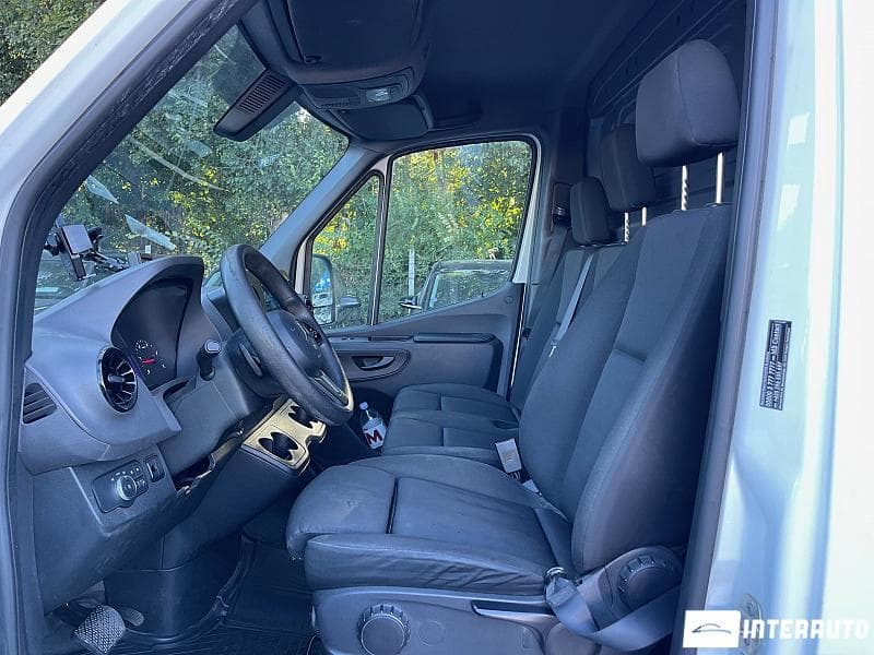 Mercedes Sprinter 2021 — Миниатюра 5