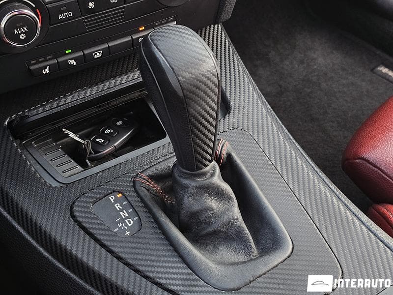 BMW 320 2009 — Миниатюра 10