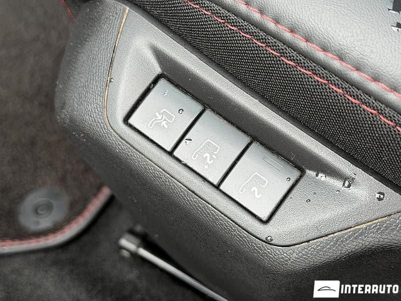 2016 Peugeot 308 — Miniatură 13