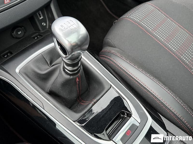 2016 Peugeot 308 — Miniatură 12