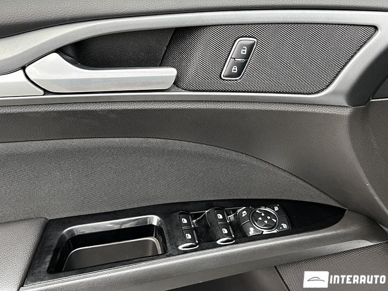 Ford Mondeo 2016 — Миниатюра 16
