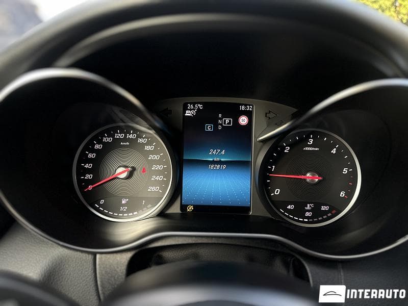 Mercedes C 220 2018 — Миниатюра 15